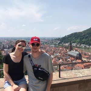 Meet your Posher, Warren